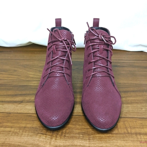 Comfortview Peta Burgundy Lace up flat boots 7 WIDE WW 7WW 7W - Picture 8 of 15